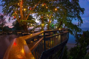 Kokopo Beach Bungalows - Deck